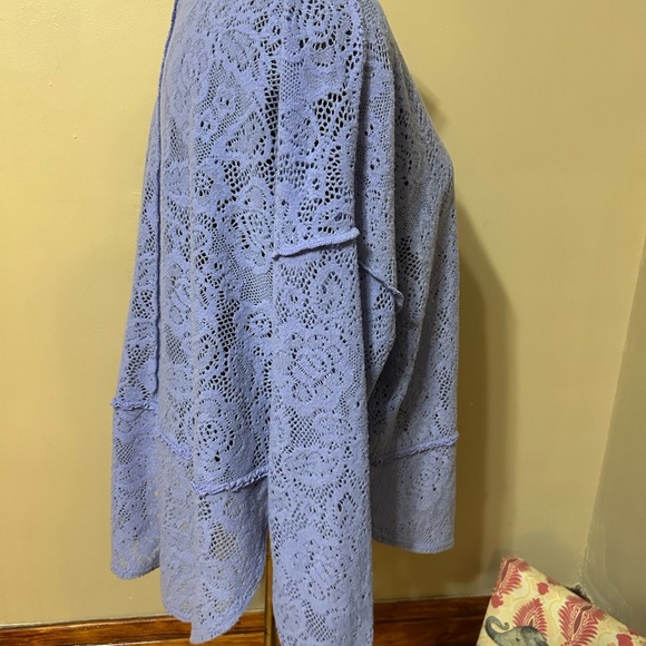 Free People  Size Small Lavender Colored Oversized Super Soft Cutout Top - Picture 6 of 14